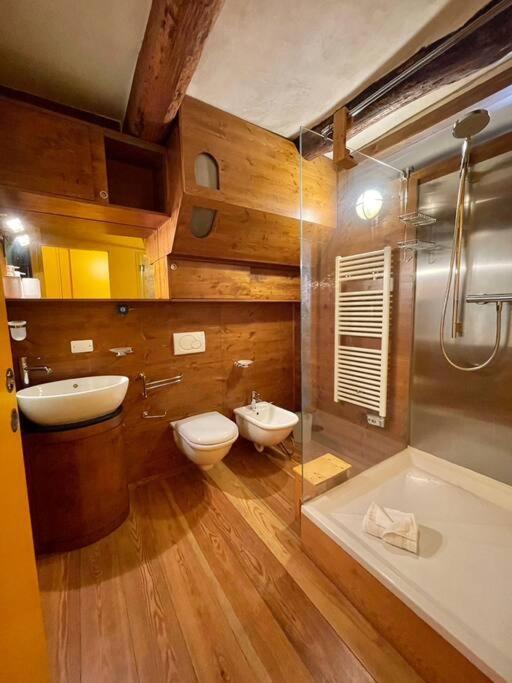 Charmants 2 Pieces, Vielle Apartment *