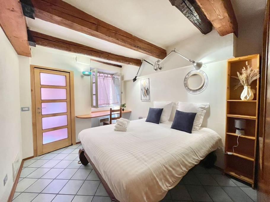 Charmants 2 Pieces, Vielle Apartment *